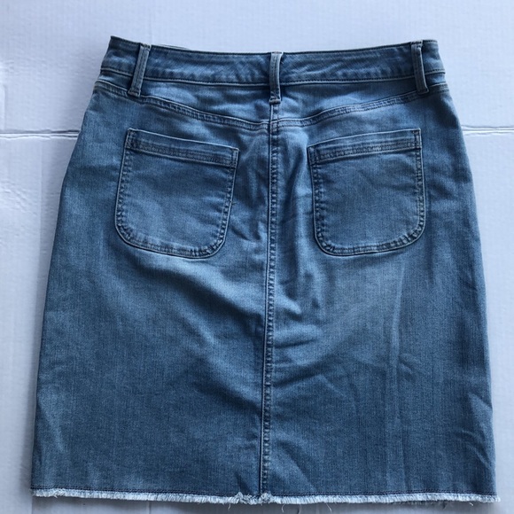 Talbots - Picture 8 of 13